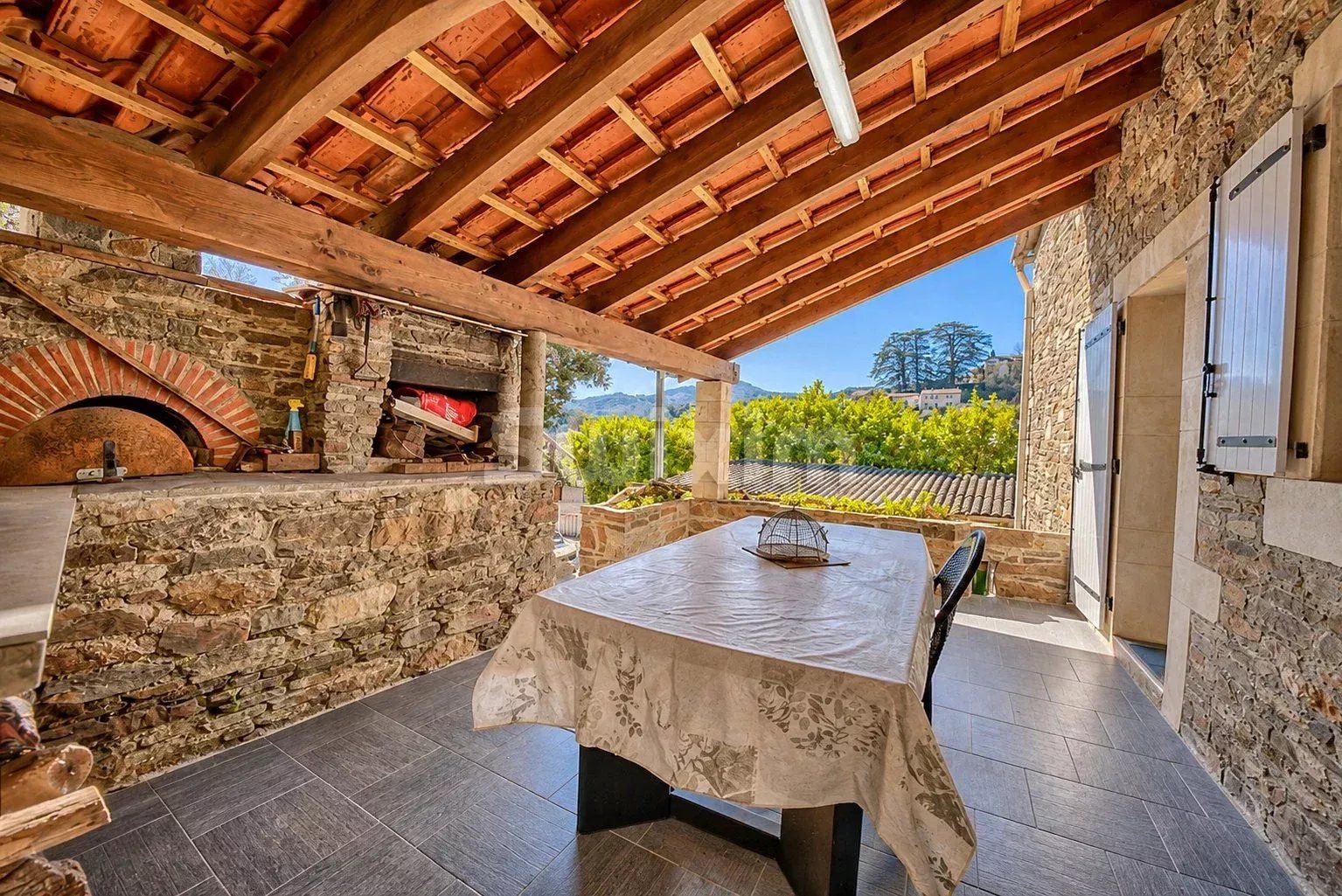 mas 5 Pièces en vente sur Saint-Étienne-Vallée-Française (48330)
