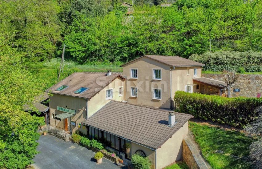 Vente Maison Le Collet-de-Dèze 10 Pièces 250 m²