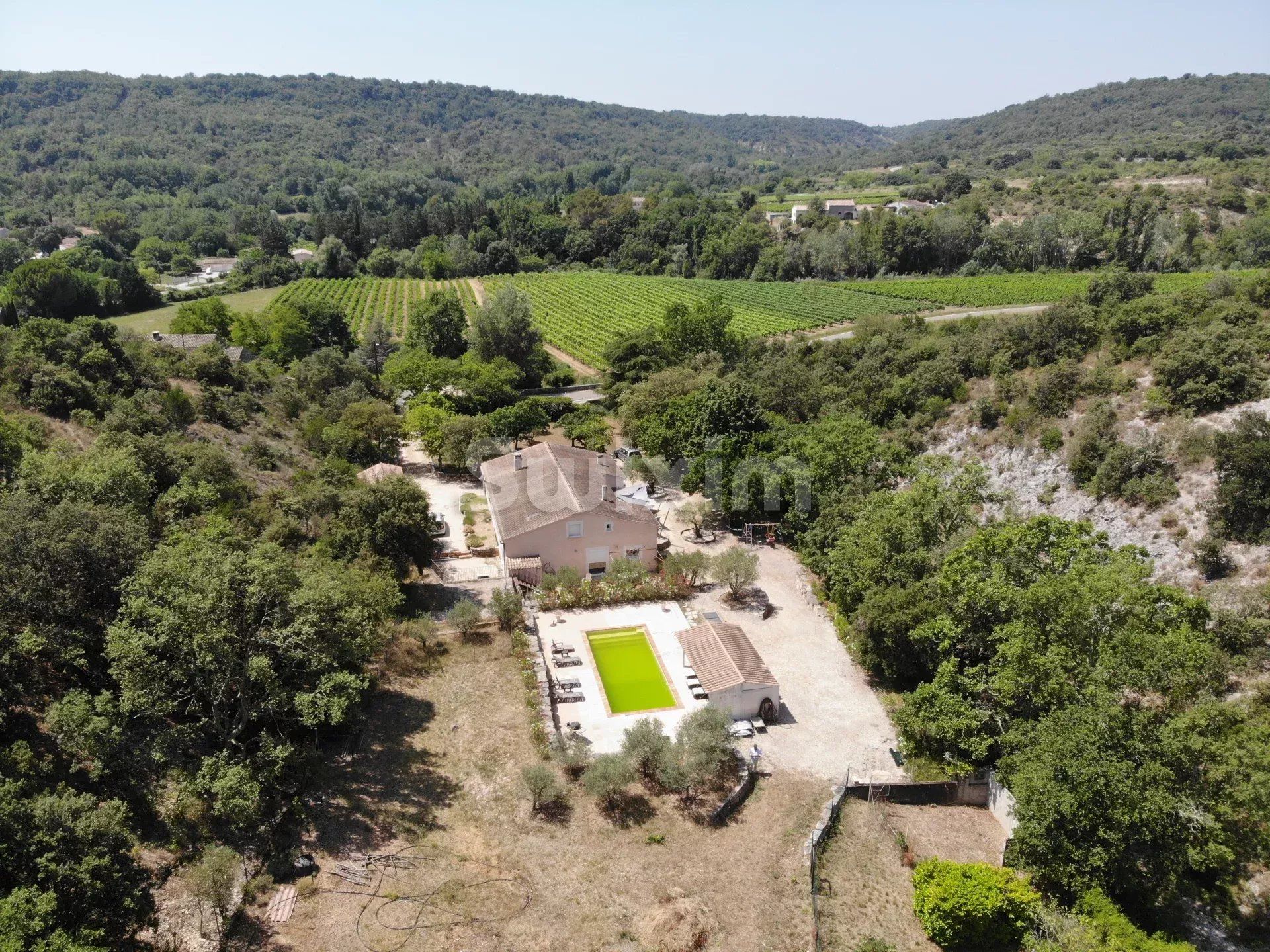 casa 10 Camere in vendita su Aiguèze (30760)