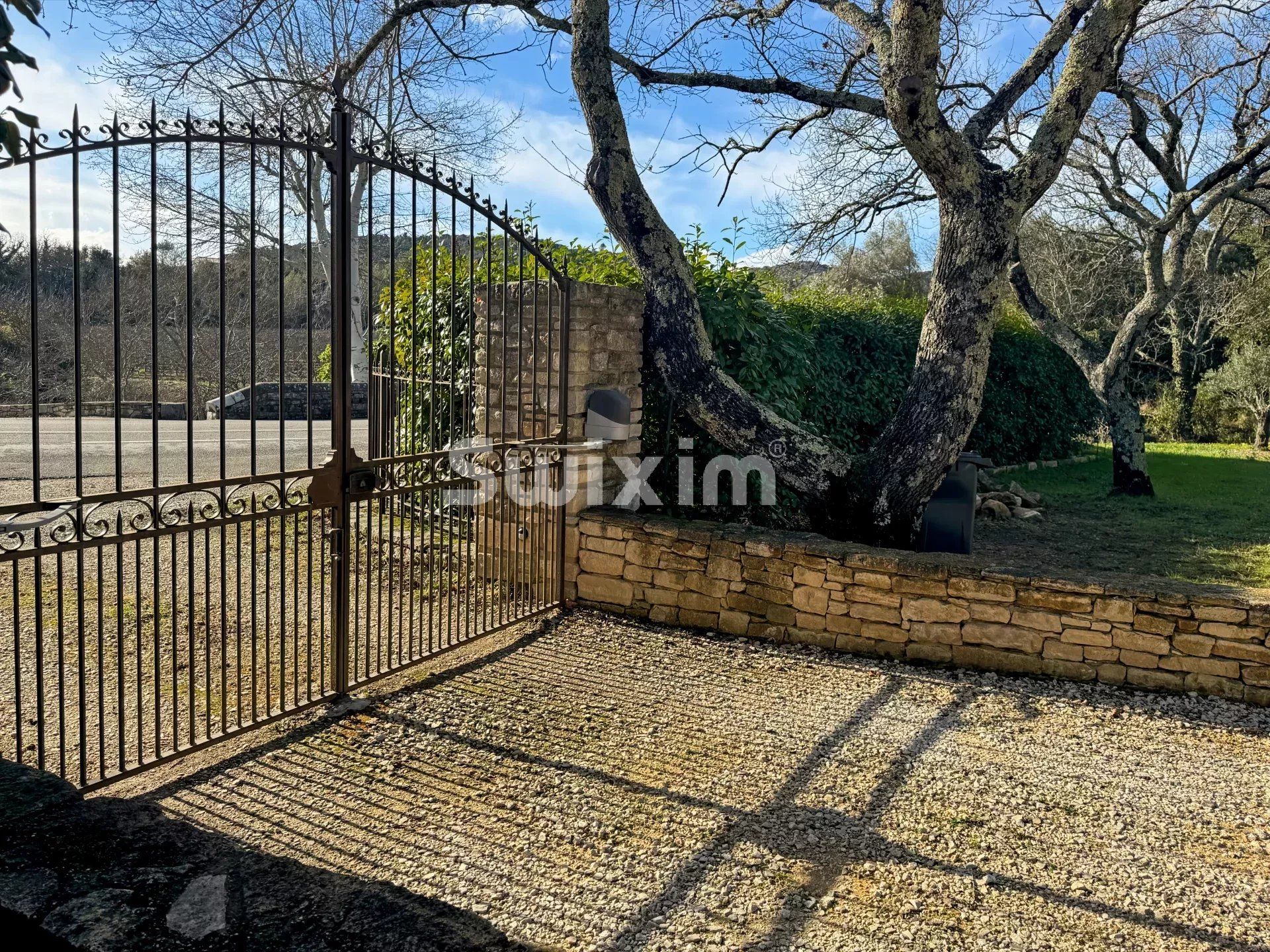 casa 10 Camere in vendita su Aiguèze (30760)