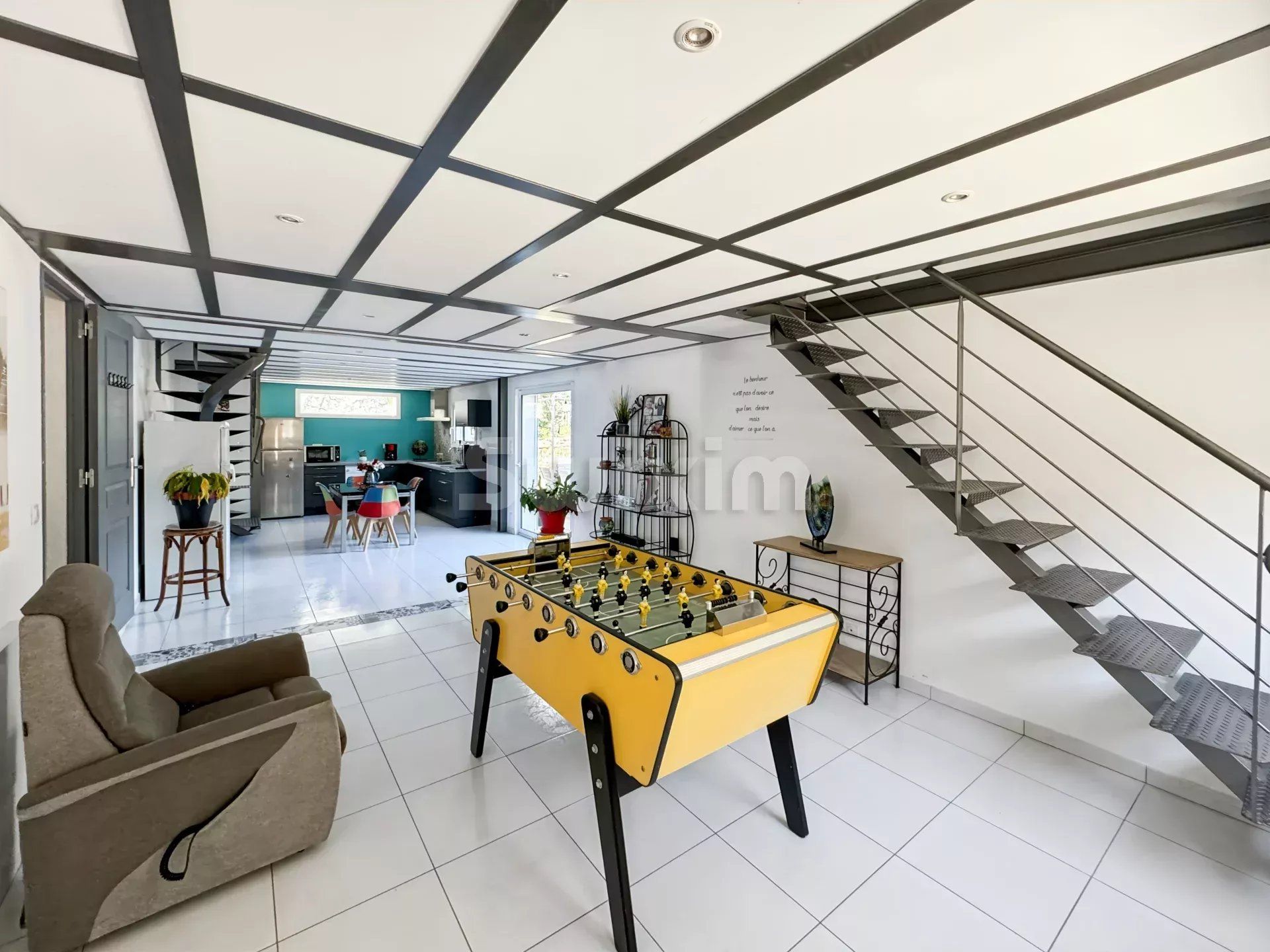 casa 10 Camere in vendita su Aiguèze (30760)