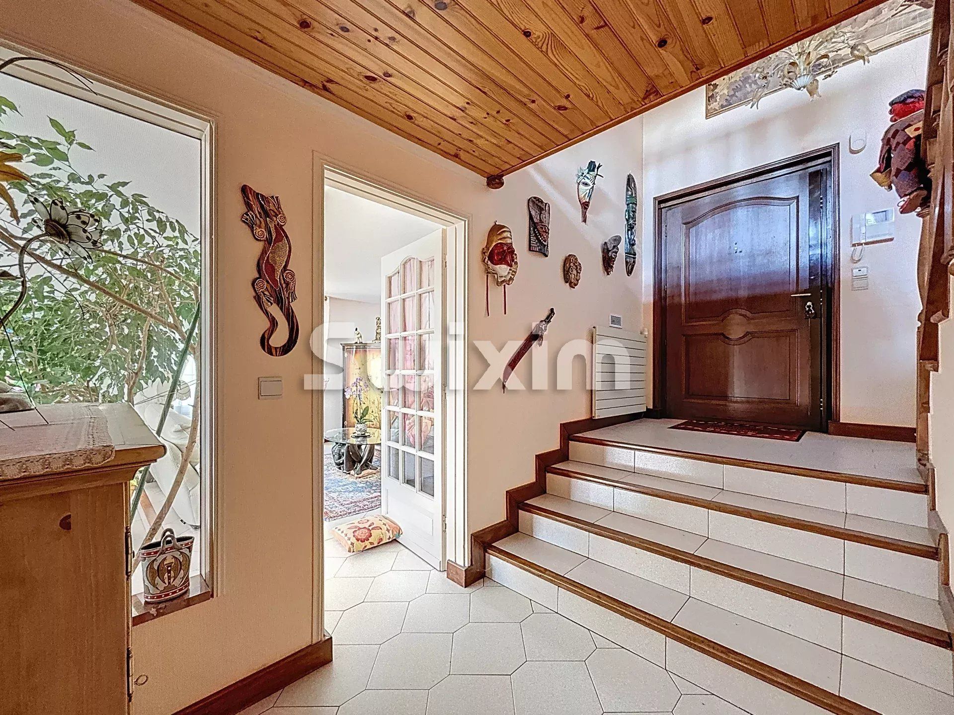 casa 7 Quartos para venda sobre Gex (01170)