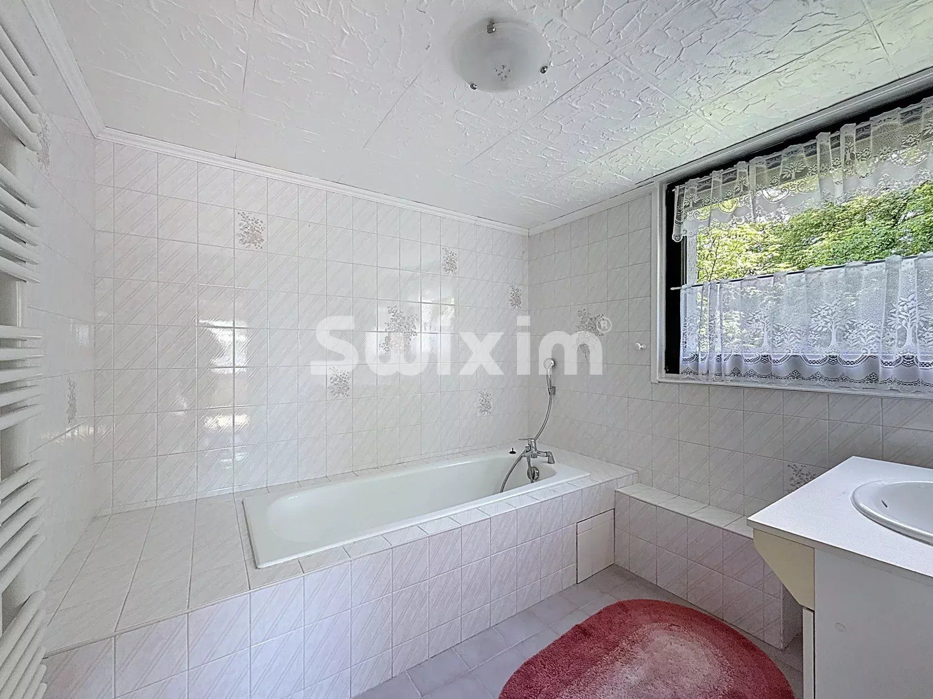 casa 7 Camere in vendita su Gex (01170)