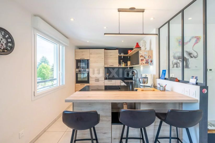 apartment 4 Rooms for sale on Annecy (74000) Sale Apartment Annecy 4 Rooms 92.69 m²