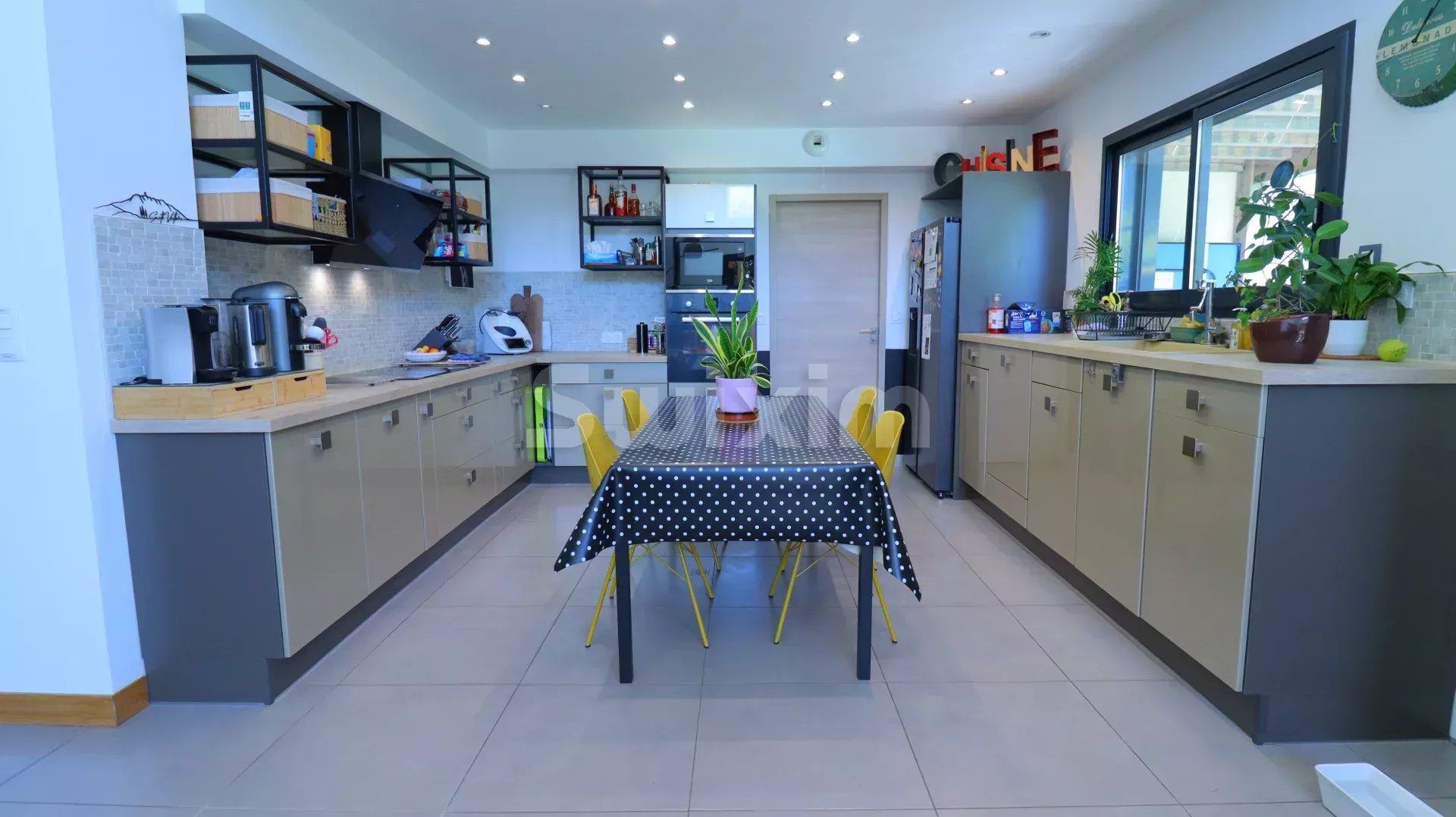 villa 5 Quartos para venda sobre Aix-en-Provence (13100)