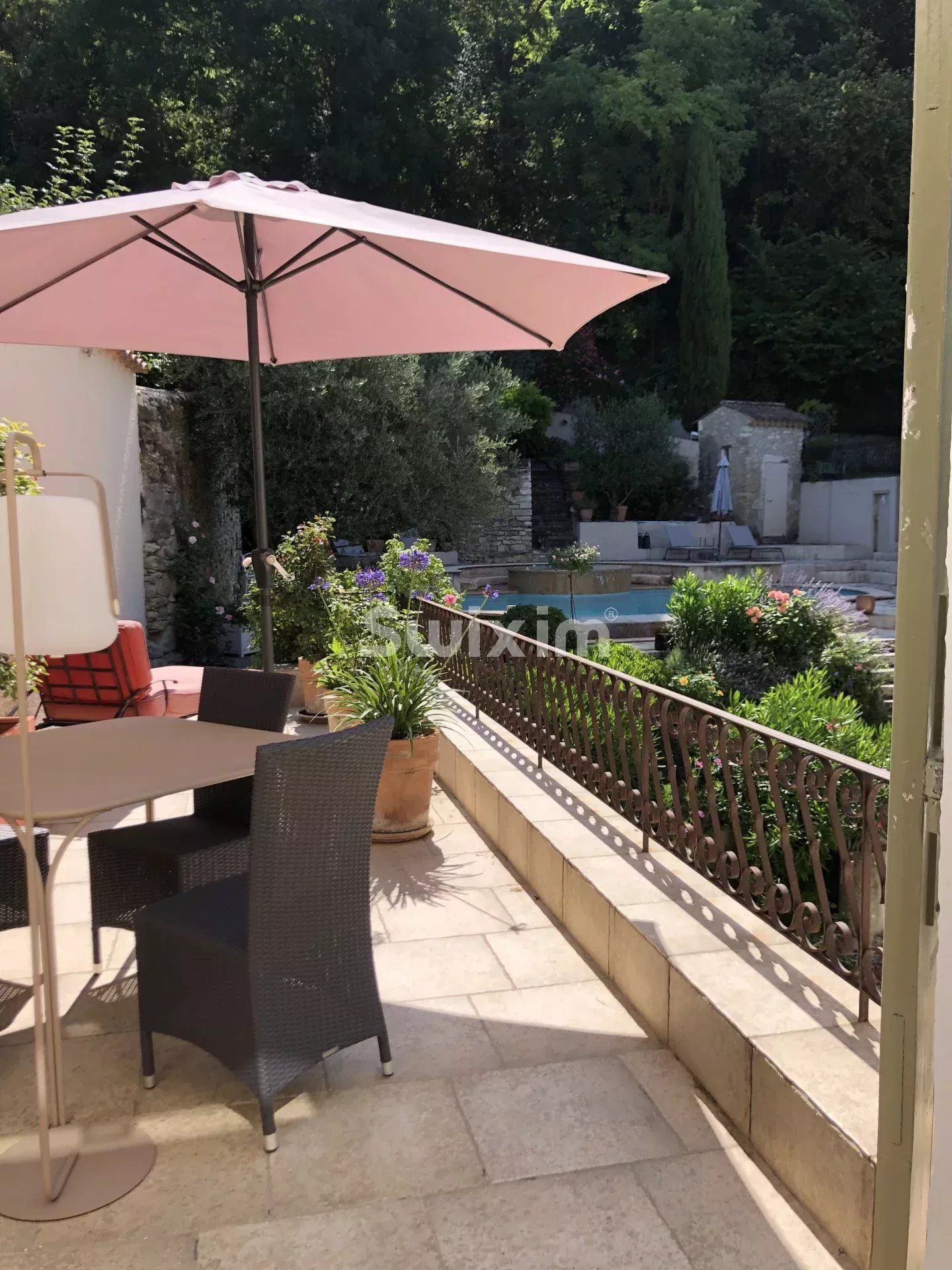 hôtel particulier 16 Pièces en vente sur Dieulefit (26220)