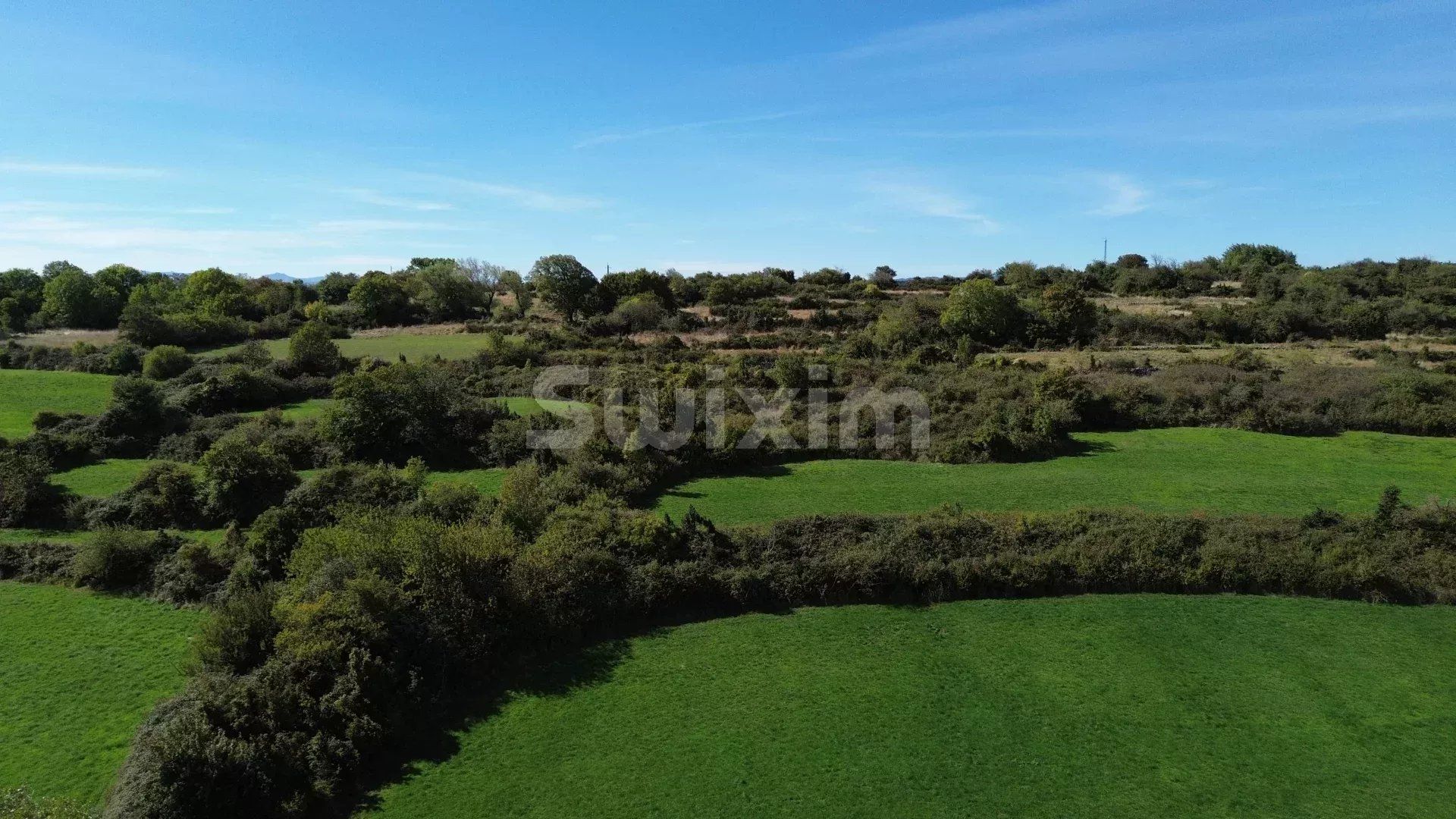 fattoria 10 Camere in vendita su Villeneuve-de-Berg (07170)