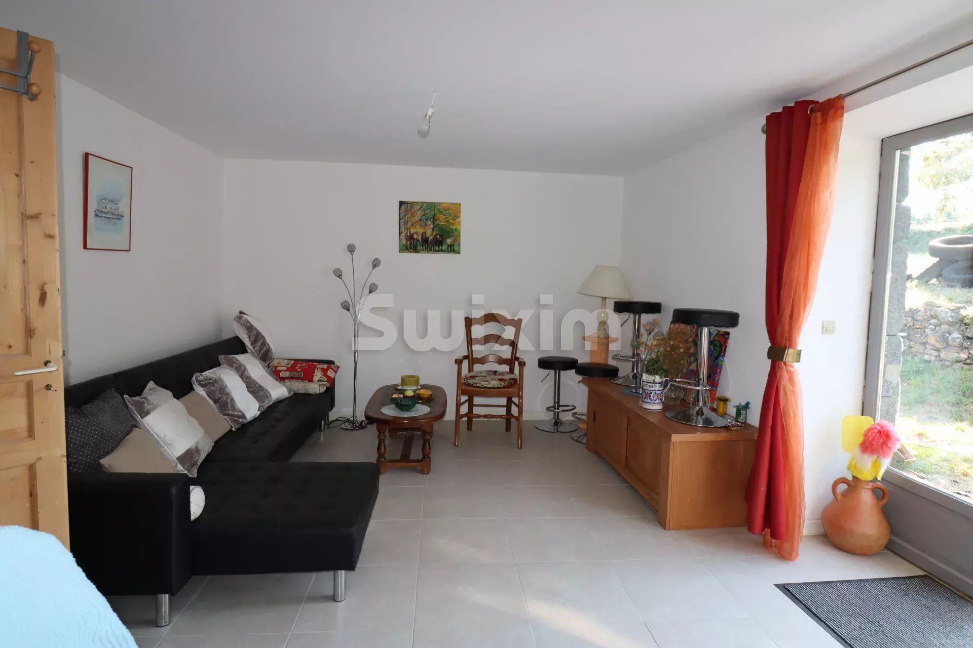 fattoria 10 Camere in vendita su Villeneuve-de-Berg (07170)