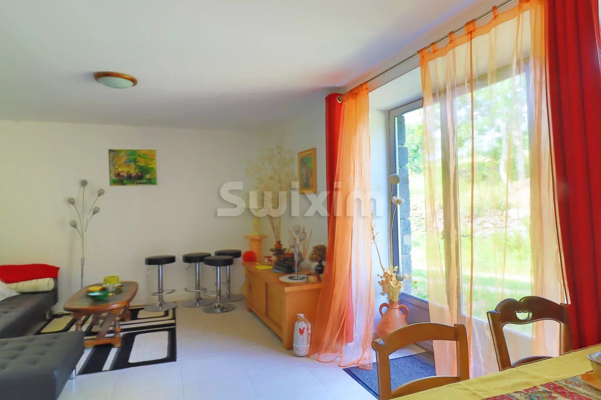 fattoria 10 Camere in vendita su Villeneuve-de-Berg (07170)