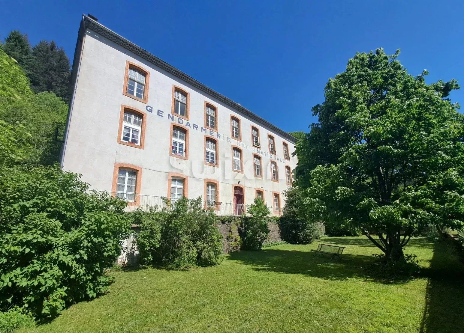 apartamento 15 Salas en venta en Villefort (48800)