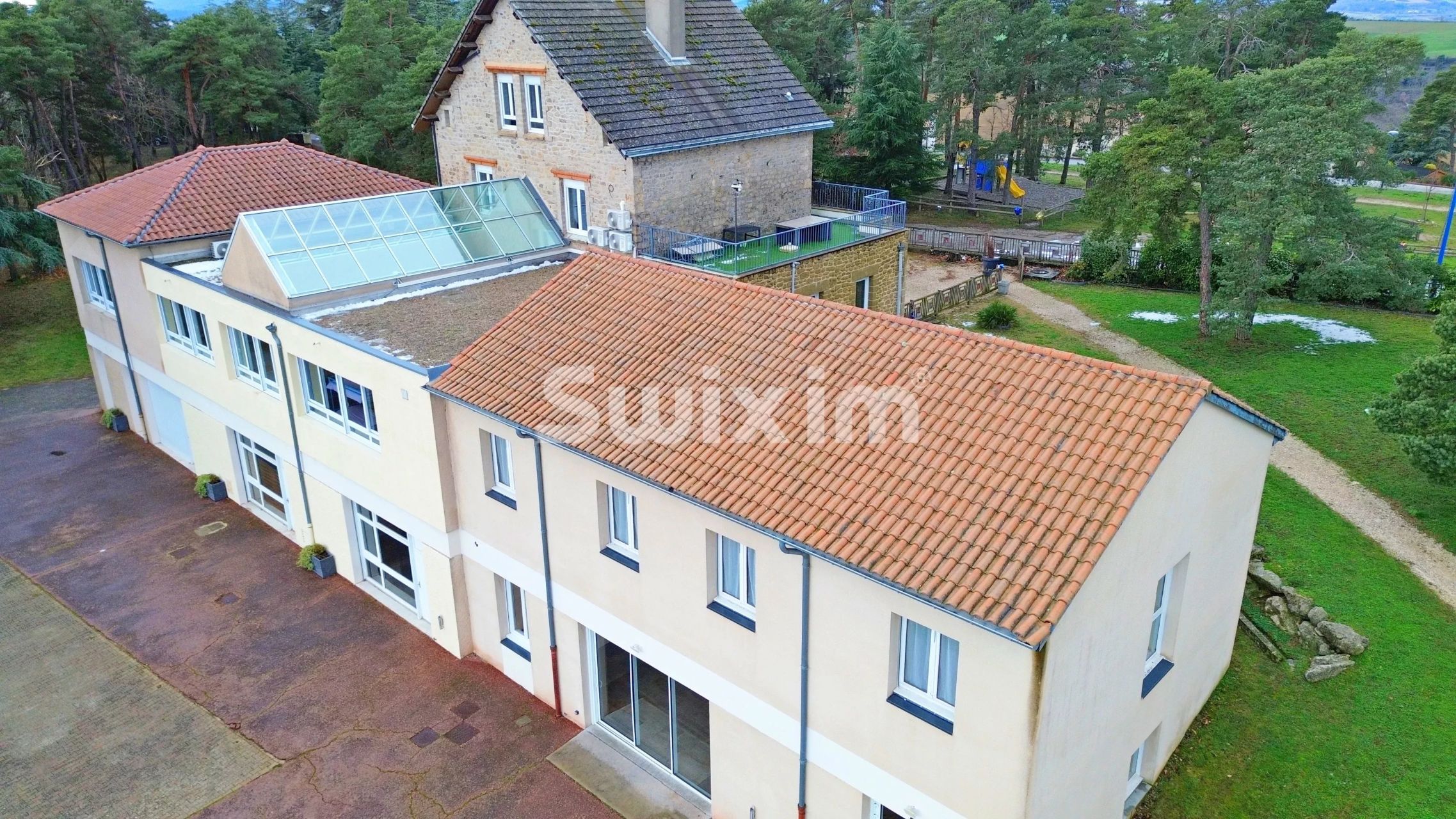 propriété 20 Pièces en vente sur Saint-Romain-de-Lerps (07130)