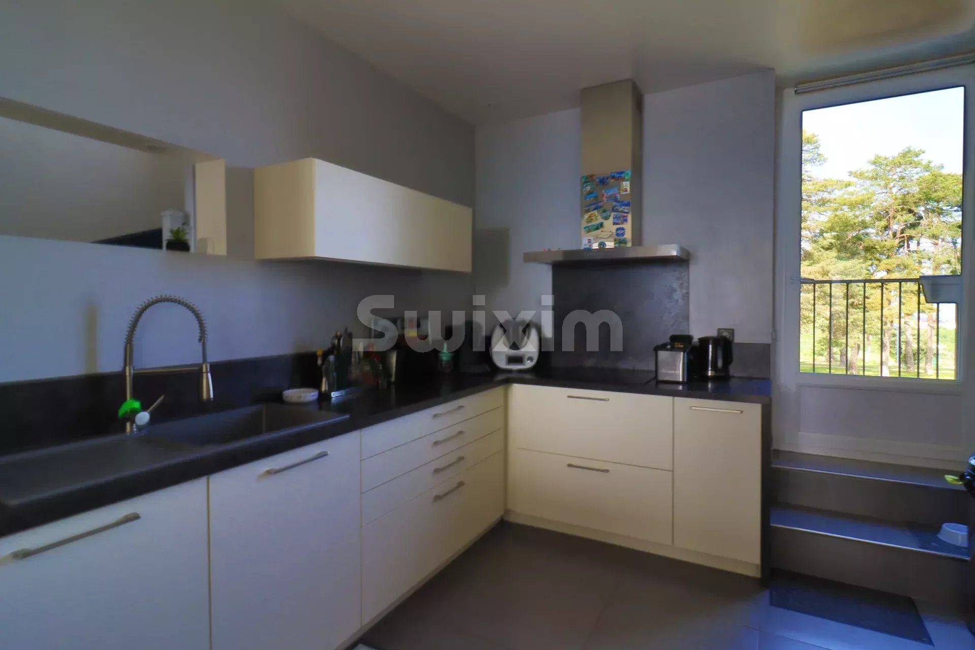 propriété 20 Pièces en vente sur Saint-Romain-de-Lerps (07130)