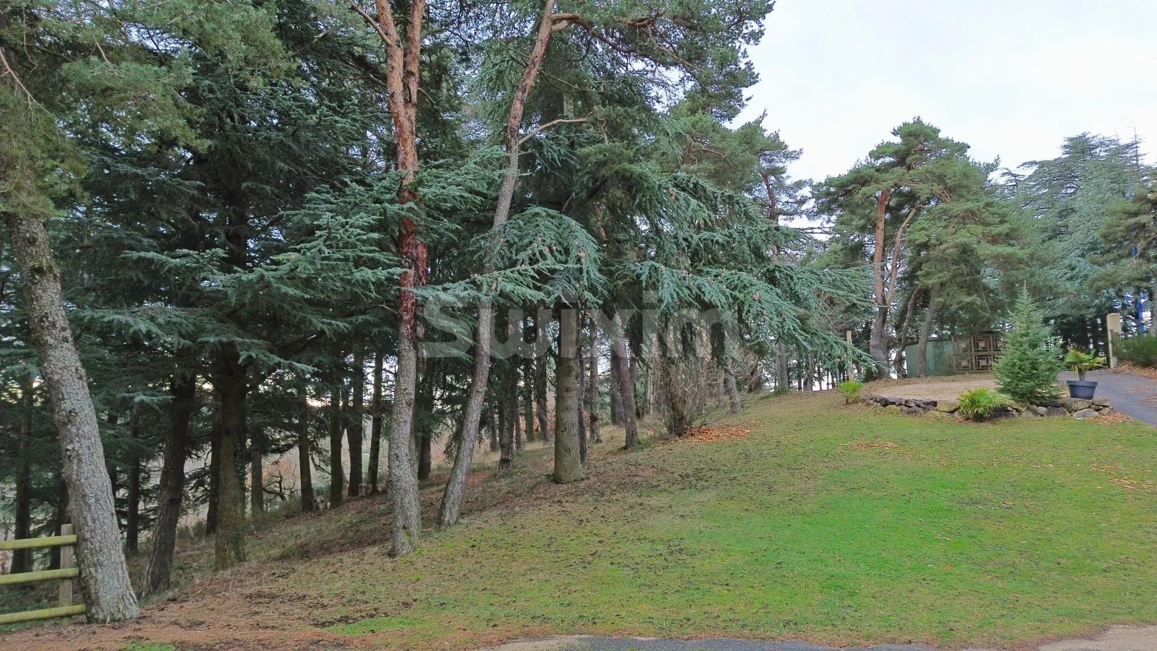 propriété 20 Pièces en vente sur Saint-Romain-de-Lerps (07130)