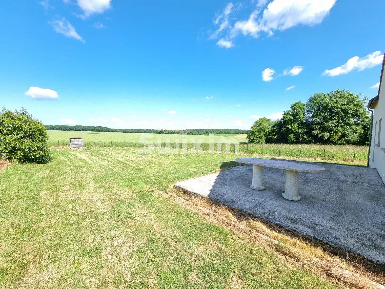 detached house 6 Rooms for sale on Festigny (89480)