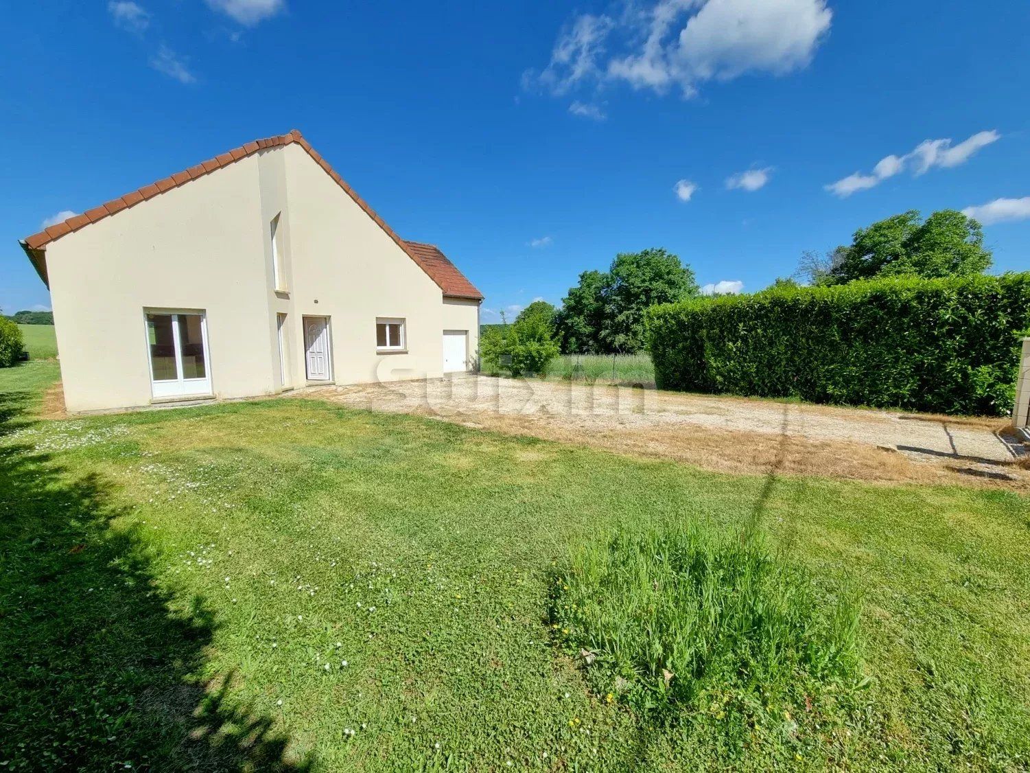 pavilhão 6 Quartos para venda sobre Festigny (89480)