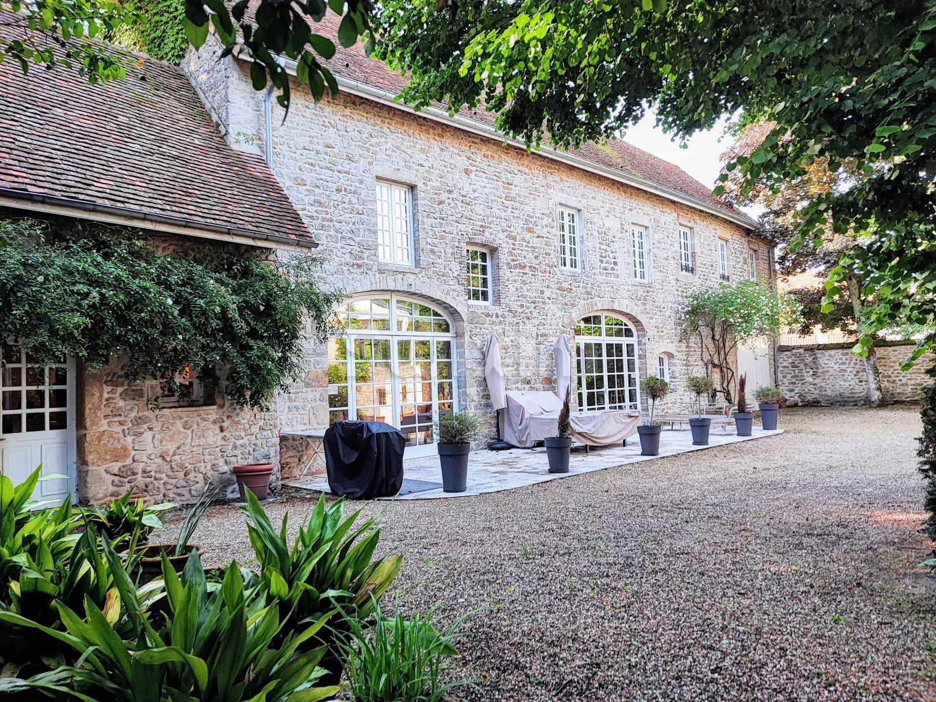 propriété 14 Pièces en vente sur Santenay (21590)