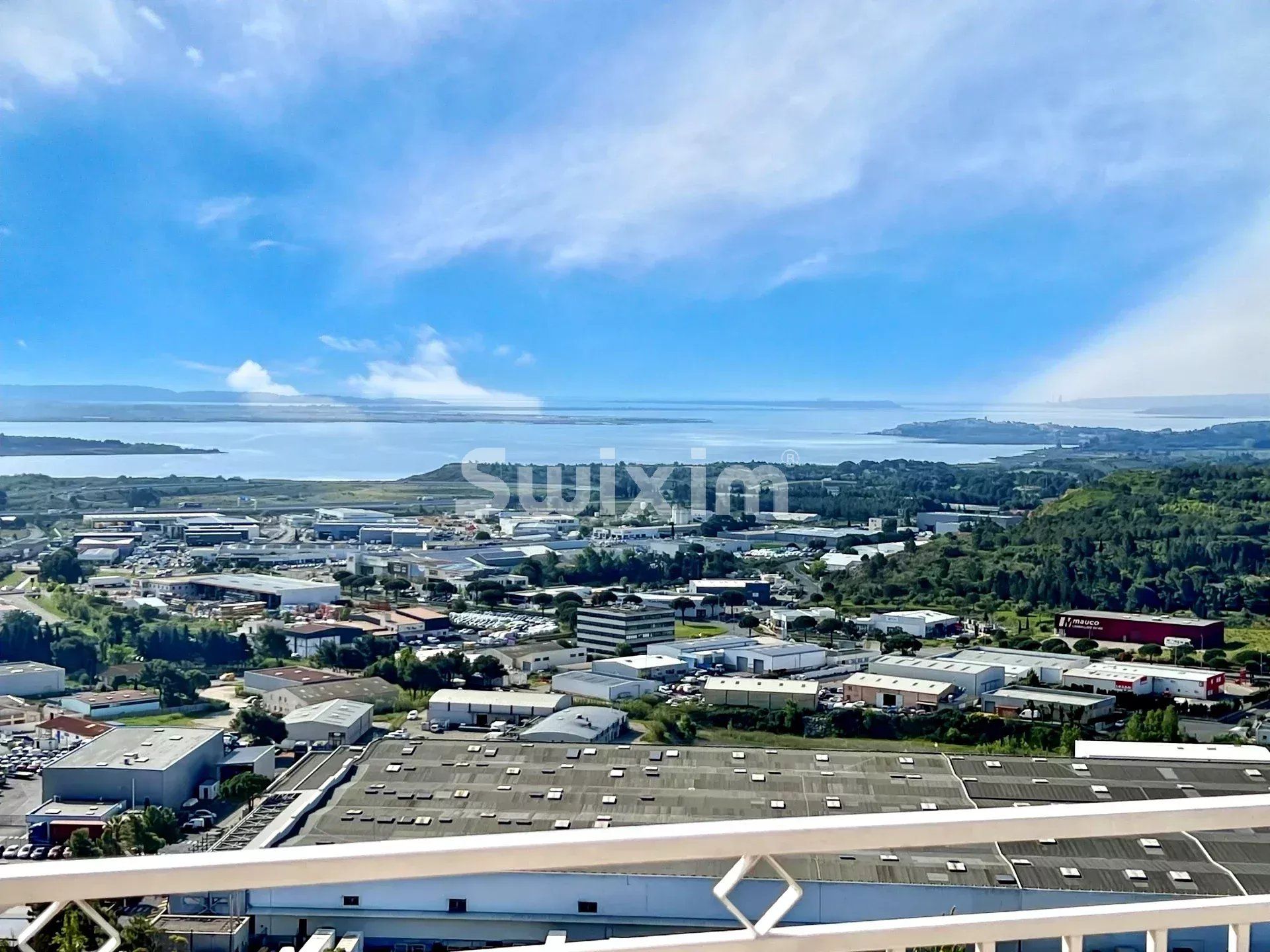 villa 3 Rooms for sale on Narbonne (11100)