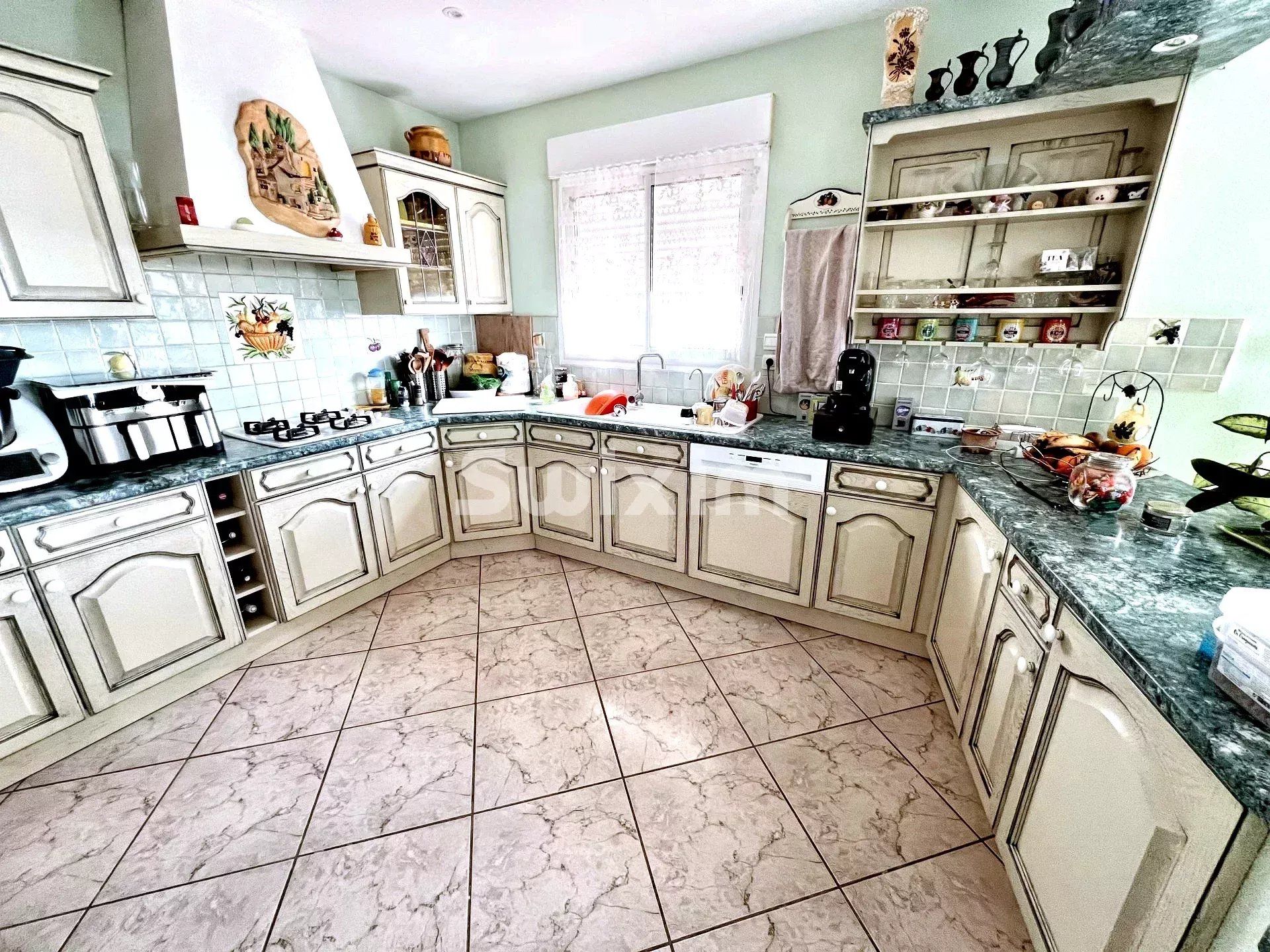 villa 3 Rooms for sale on Narbonne (11100)