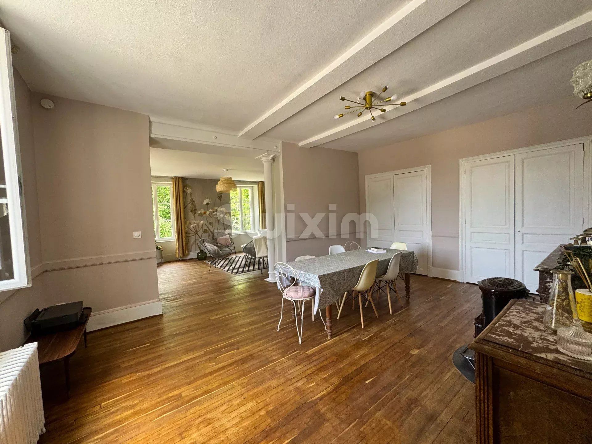 house 7 Rooms for sale on Montbard (21500)