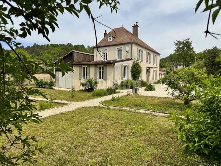 Vente Maison Montbard 7 Pièces 170 m²