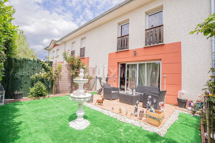 Vente Maison Ornex 5 Pièces 98 m²