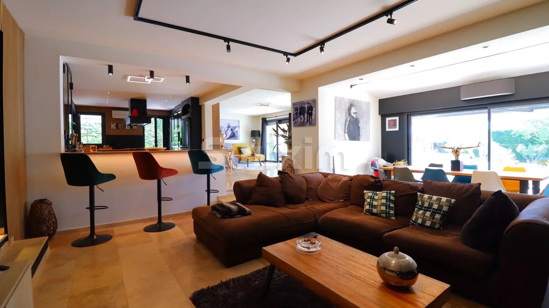 villa 8 Pièces en vente sur Lourmarin (84160)