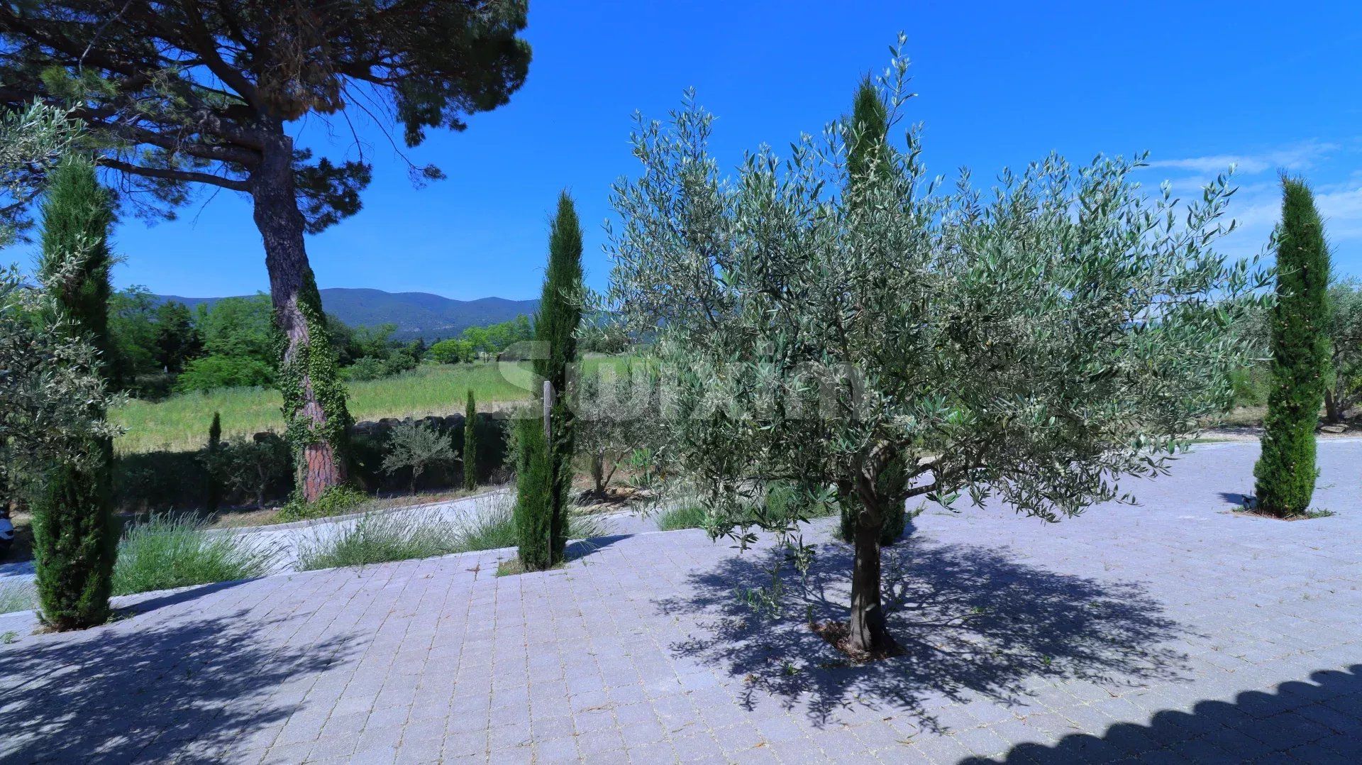 villa 8 Pièces en vente sur Lourmarin (84160)