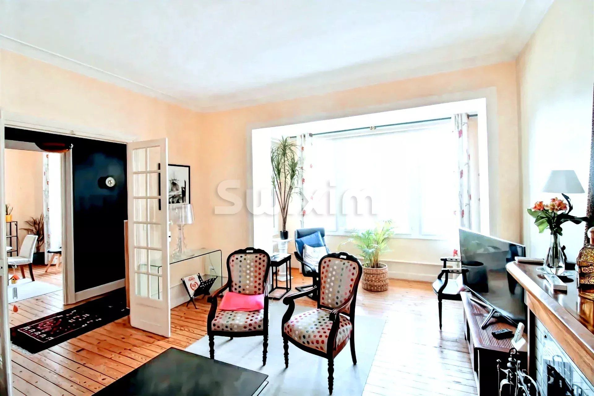 villa 12 Rooms for sale on Pornichet (44380)