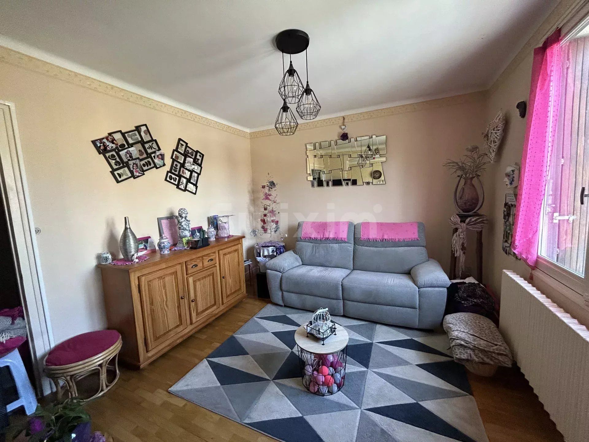 haus 6 Zimmer zum verkauf auf Lons-le-Saunier (39000)