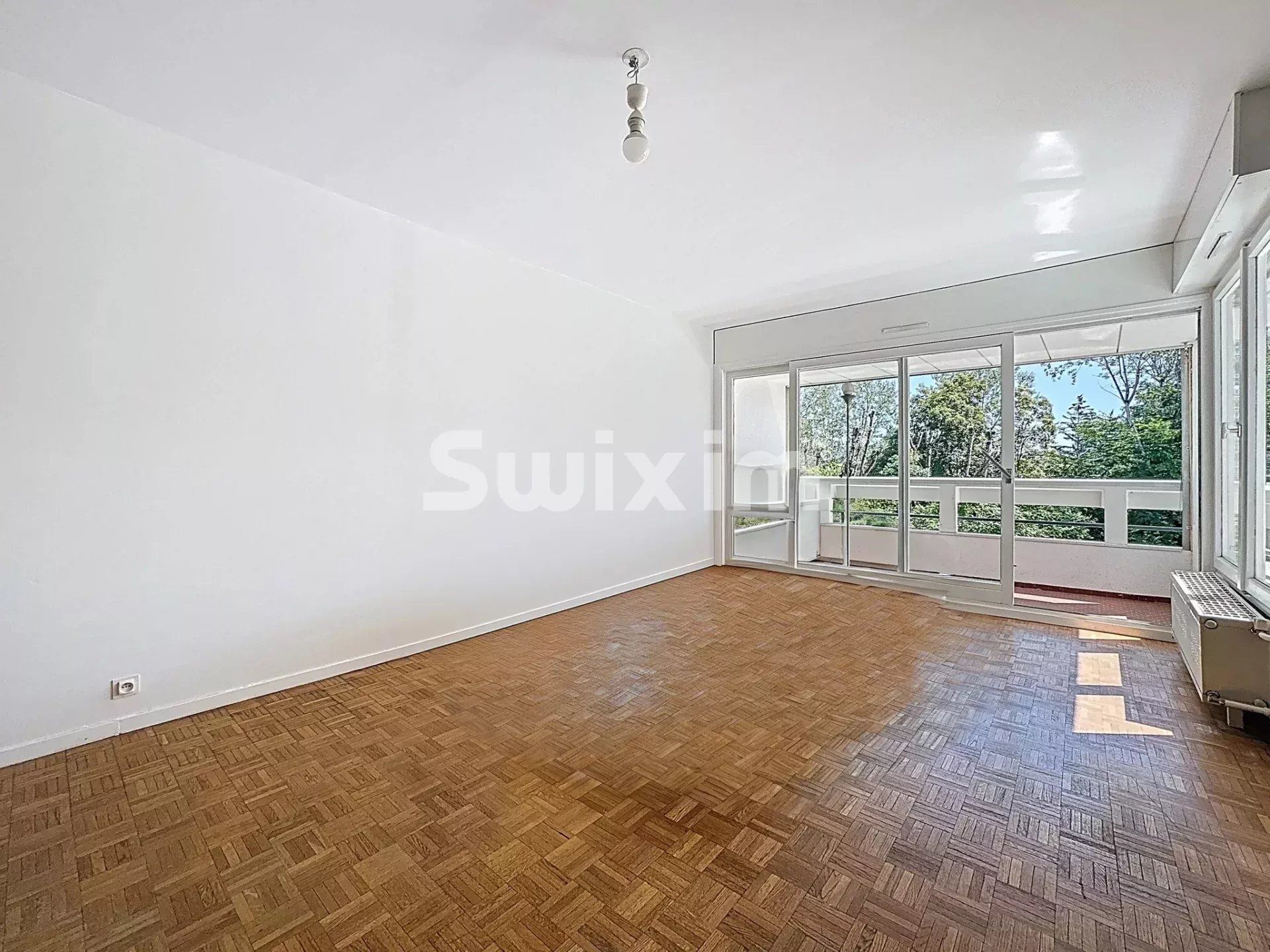 apartamento 1 sala para venda sobre Saint-Genis-Pouilly (01630)