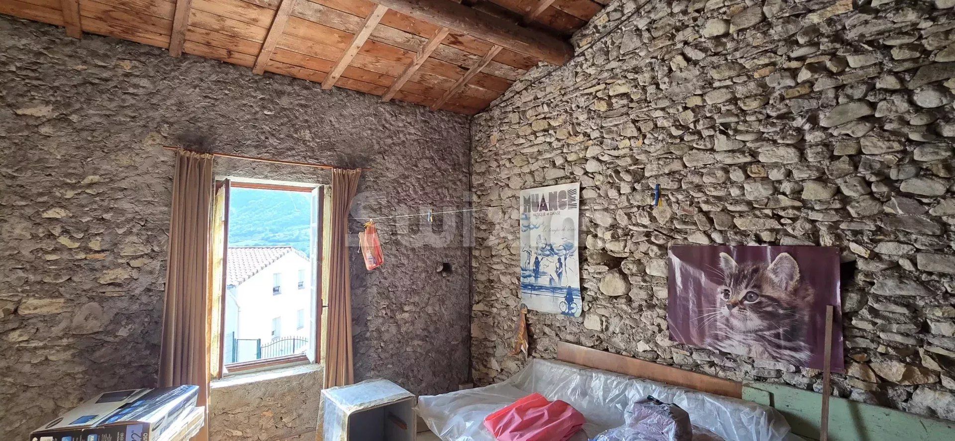house 4 Rooms for sale on Dieulefit (26220)