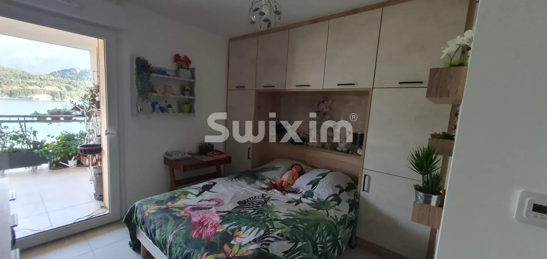 apartment 3 Rooms for sale on Savines-le-Lac (05160)