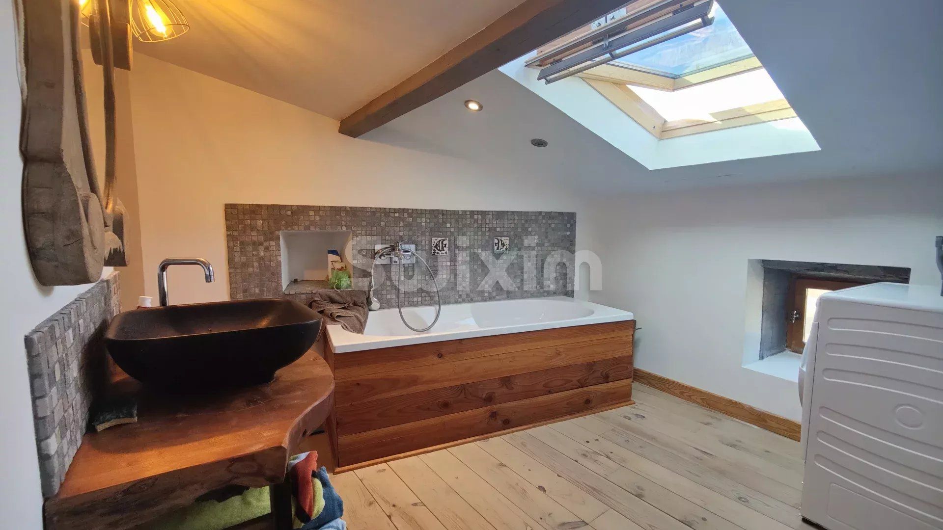 house 6 Rooms for sale on Pont-de-Barret (26160)