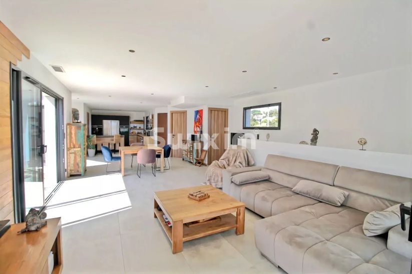 Vente Villa Fréjus 6&nbsp;Pièces 195&nbsp;m²
