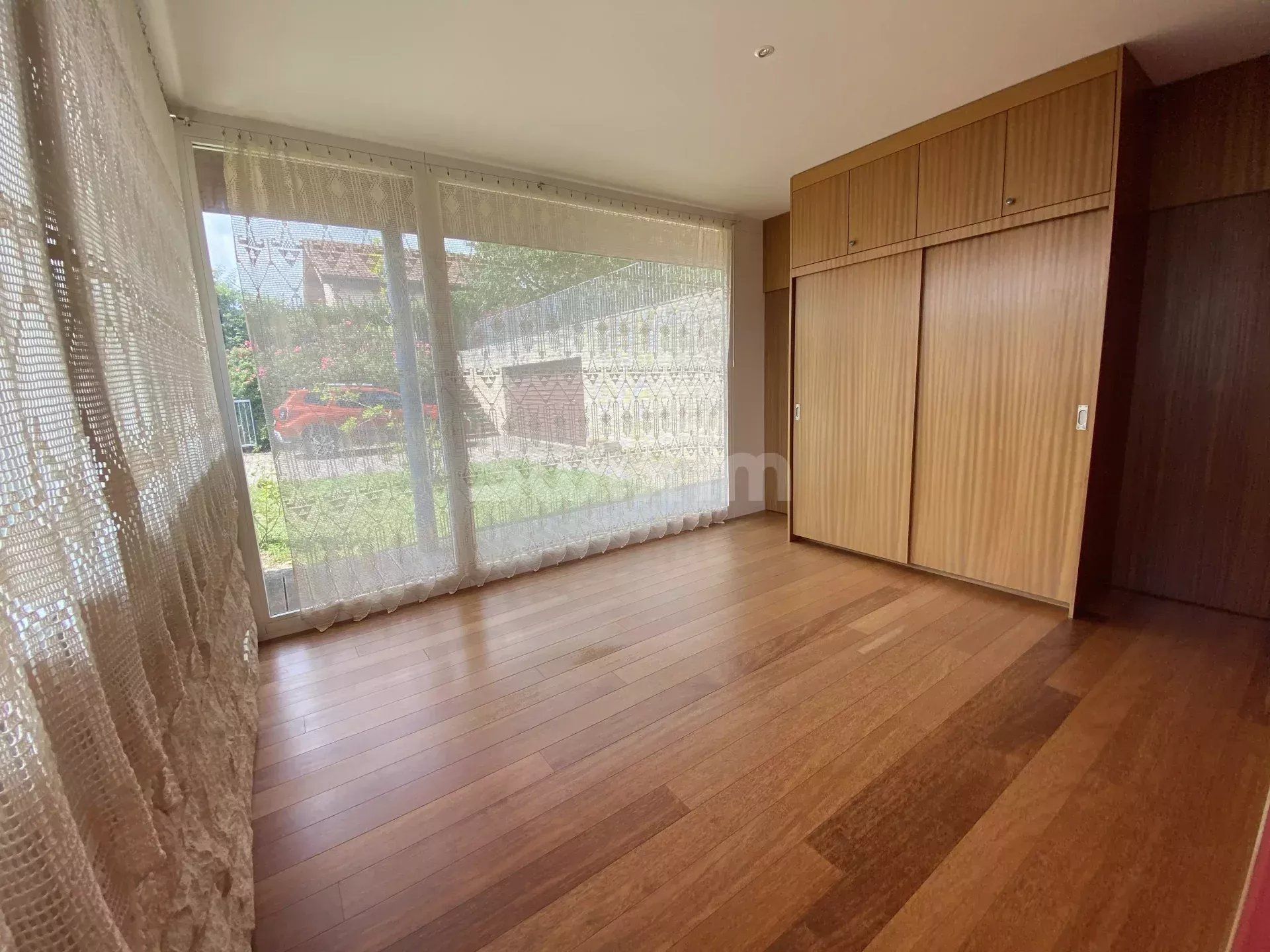 casa 7.5 Quartos para venda sobre Arzier-Le Muids (1273)