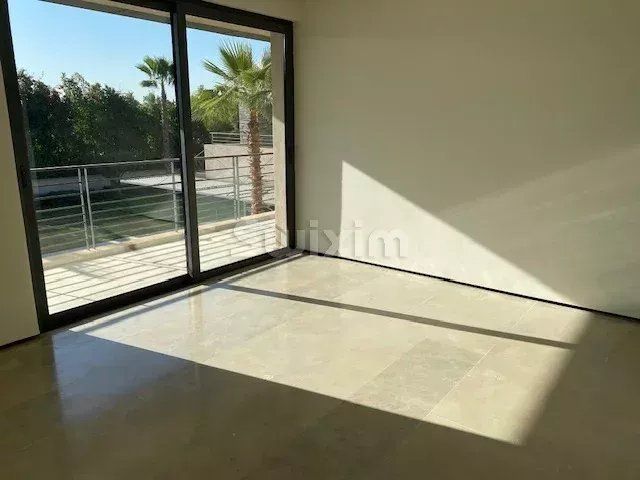 villa 12 Camere in vendita su Marrakech (40000)