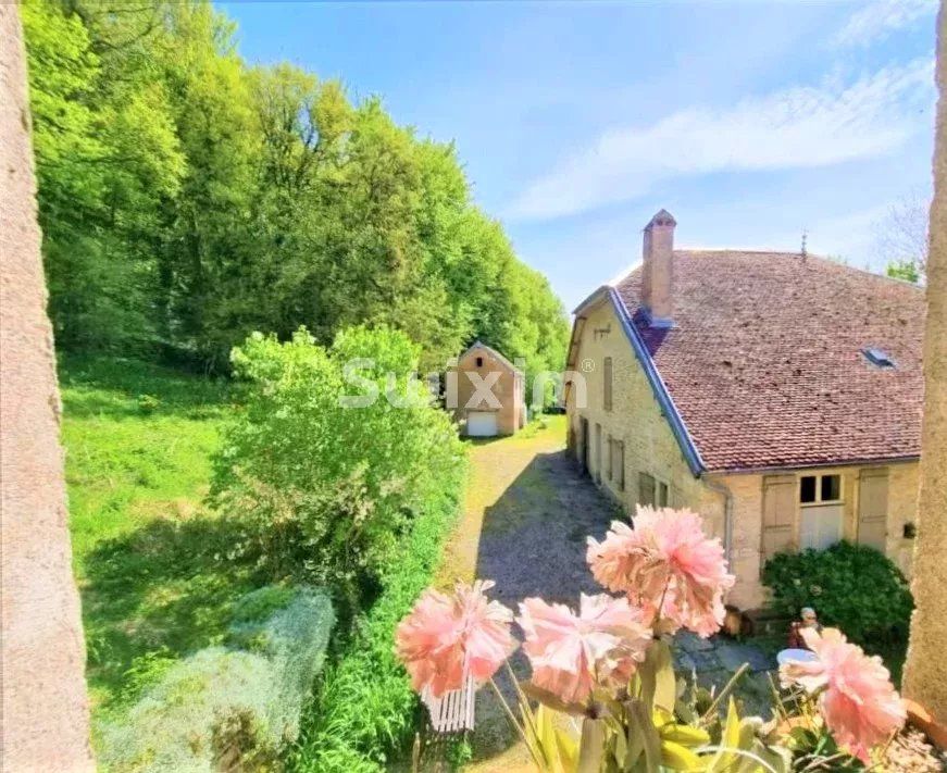 casa 10 Camere in vendita su Rougemont (25680)