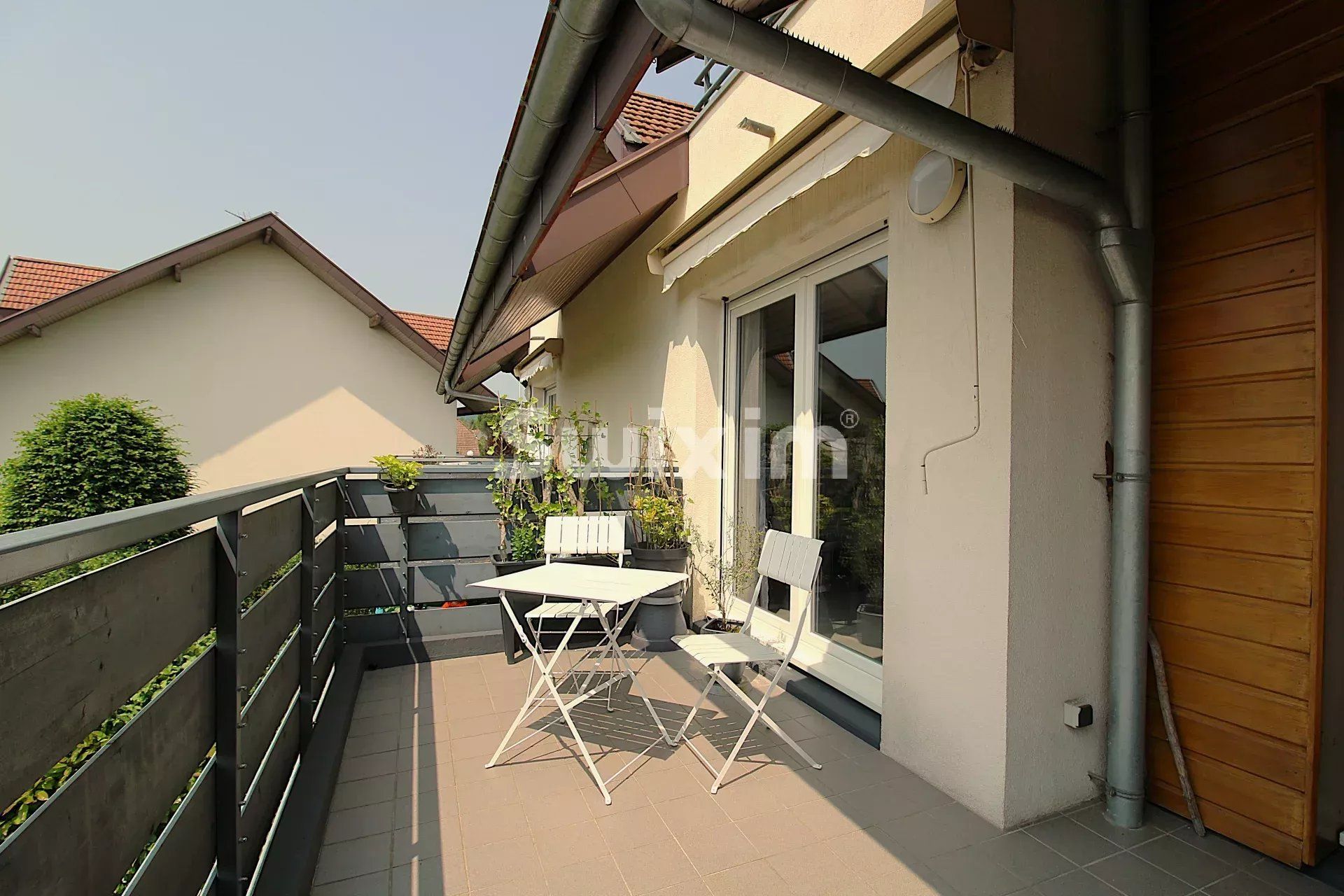 apartment 5 Rooms for sale on Epagny Metz-Tessy (74370)