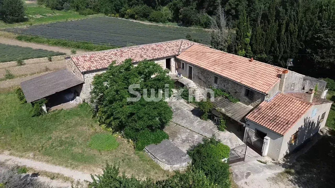 fattoria 9 Camere in vendita su Taulignan (26770)