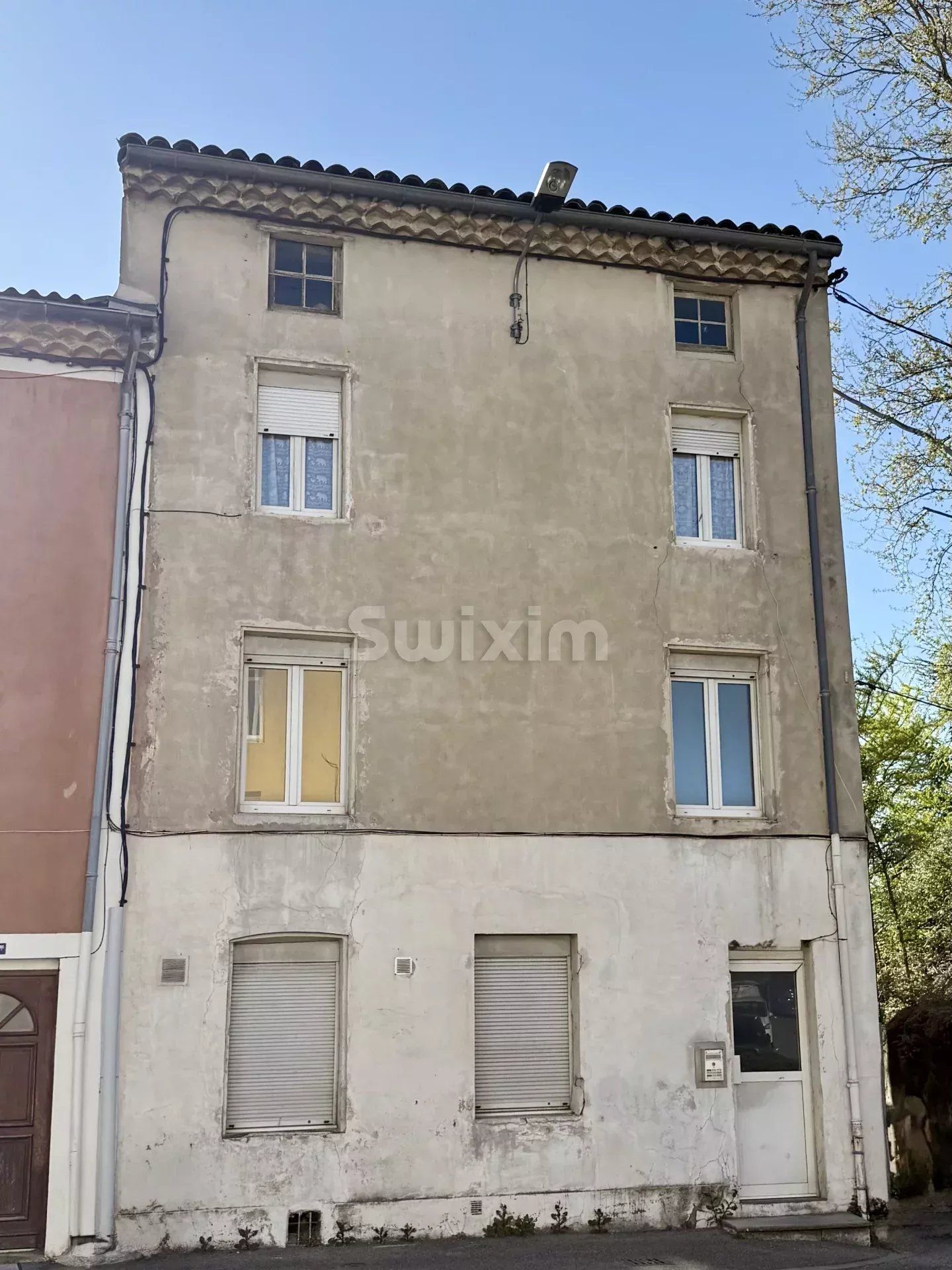 immobile 10 Camere in vendita su Montélimar (26200)