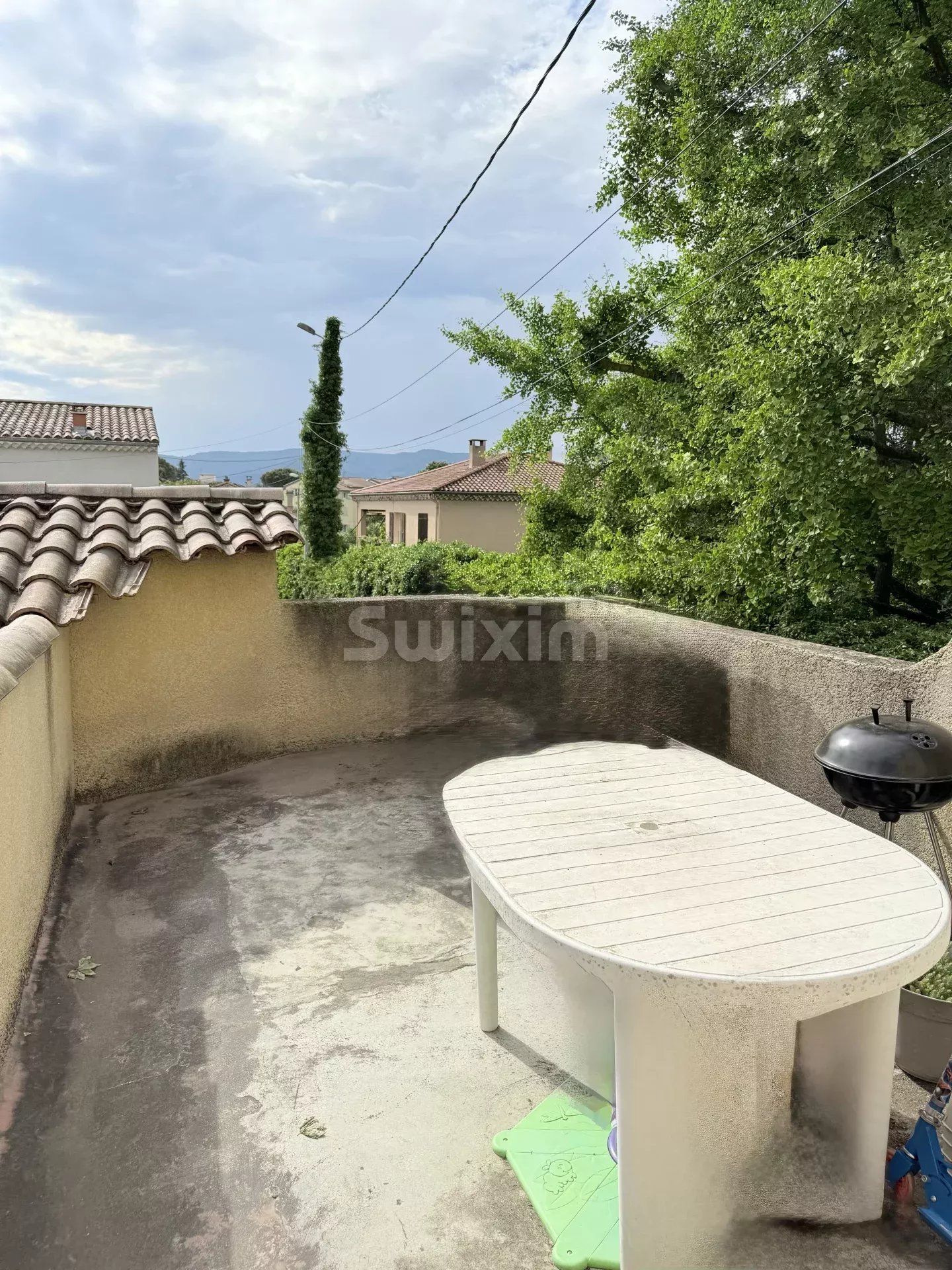 immobile 10 Camere in vendita su Montélimar (26200)