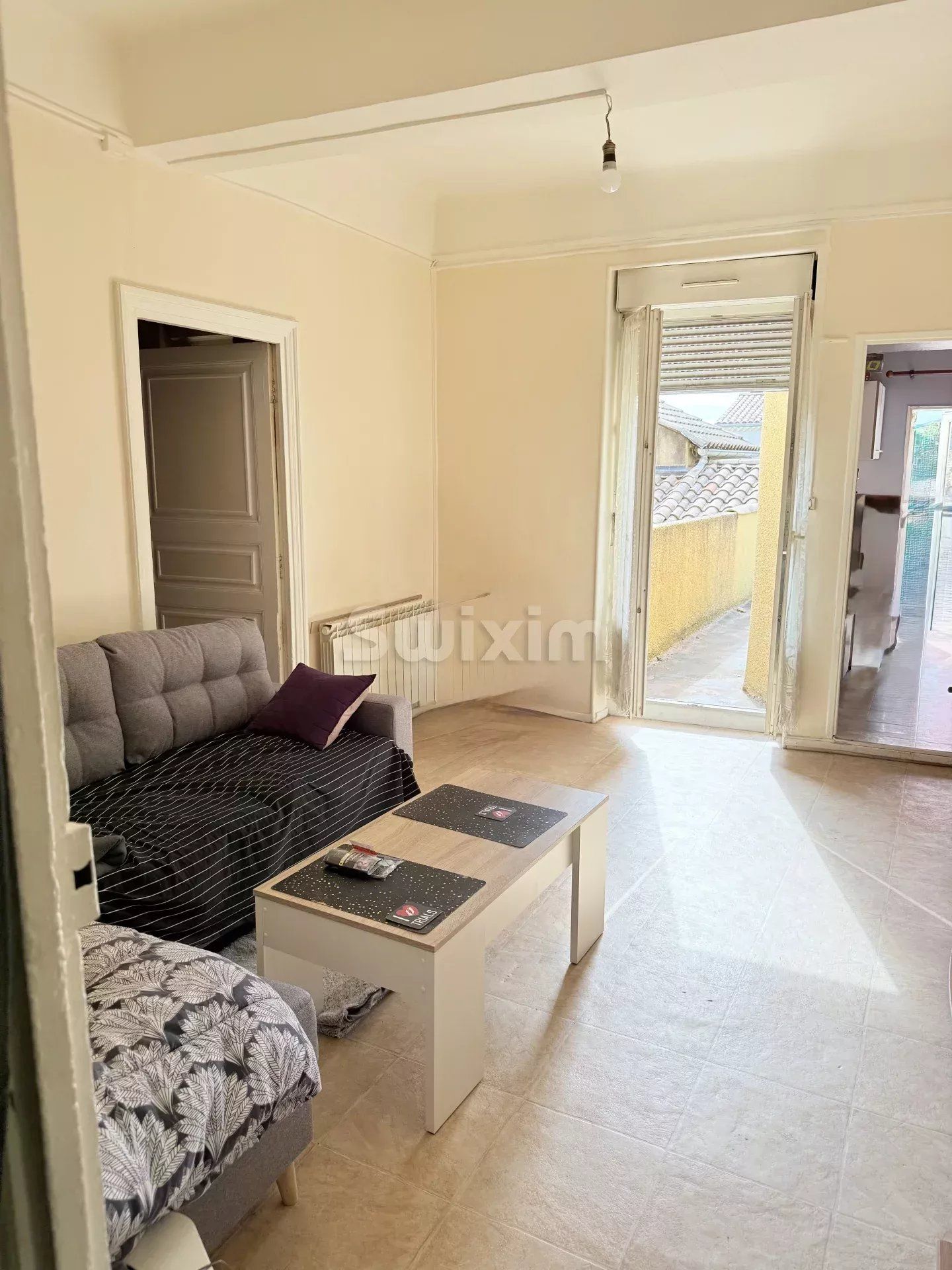 immobile 10 Camere in vendita su Montélimar (26200)