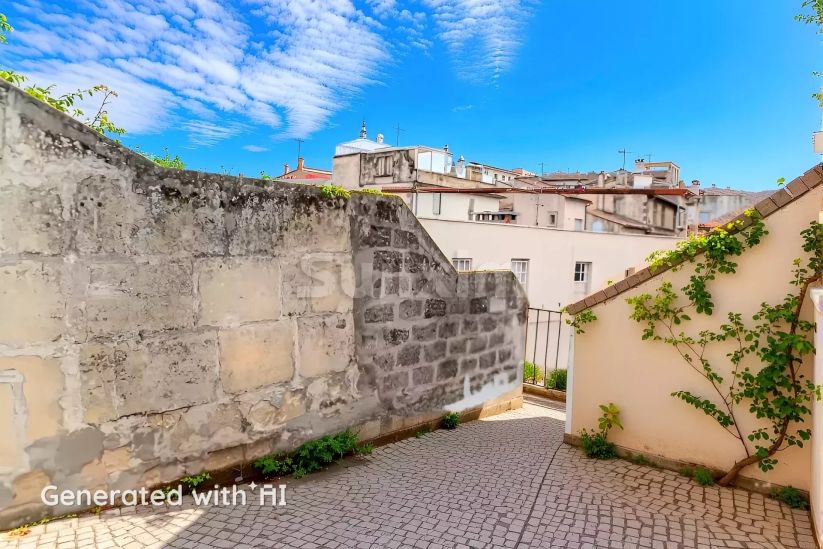 Vente Maison de ville Arles 6 Pièces 145.68 m²