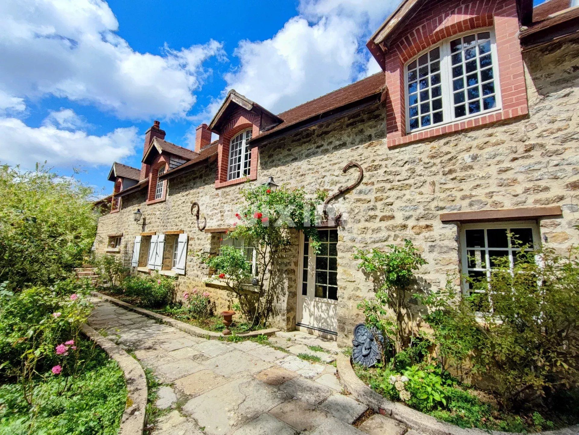 proprietà 12 Camere in vendita su Beaune (21200)