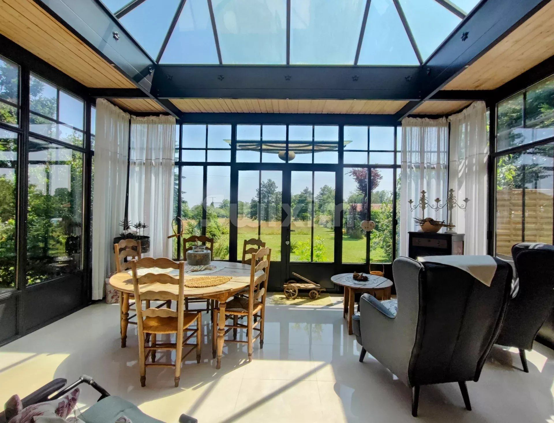 propriété 15 Pièces en vente sur Dijon (21000)