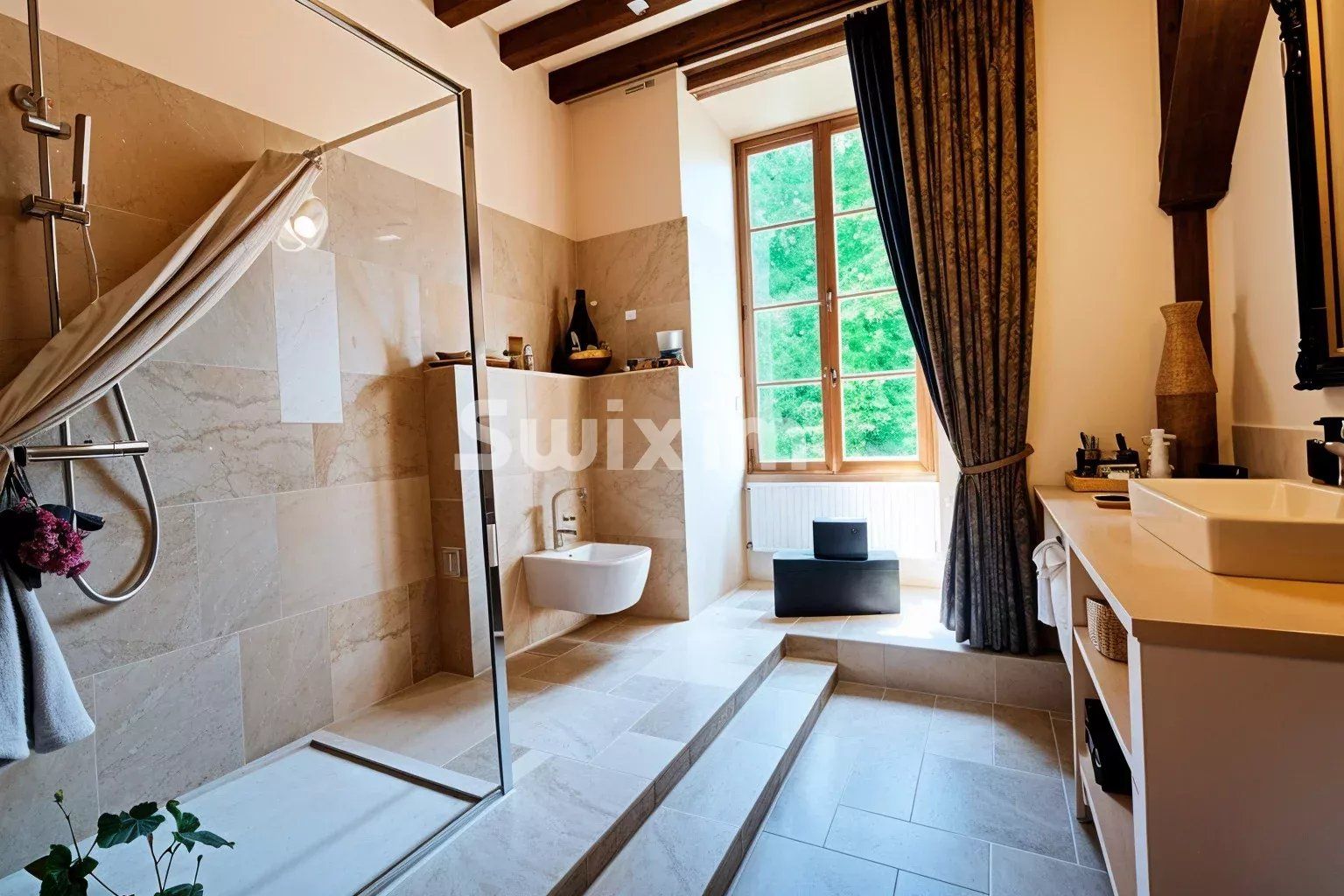 property 15 Rooms for sale on Dijon (21000)