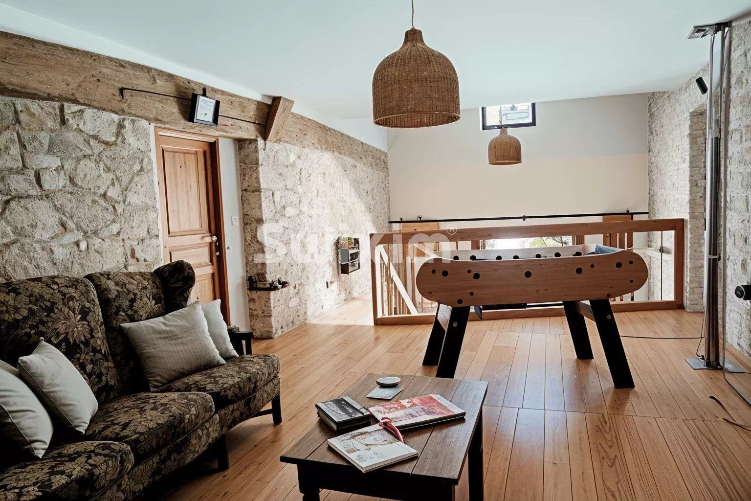 property 15 Rooms for sale on Dijon (21000)