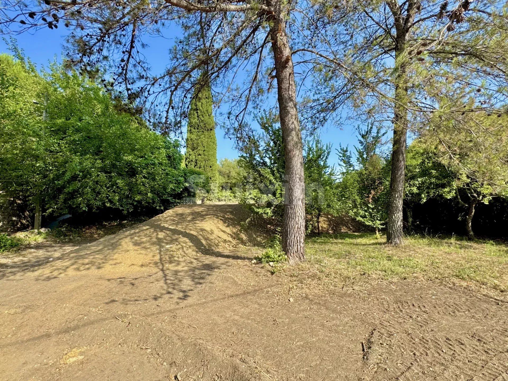 terreno en venta en Alès (30100)