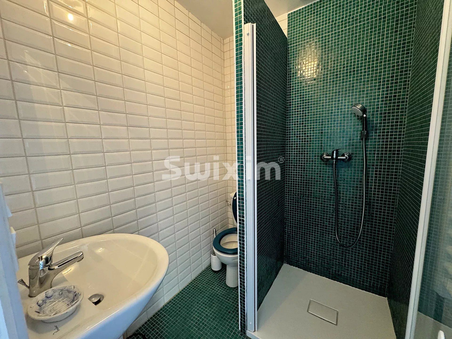 house 6 Rooms for sale on Lucy-le-Bois (89200)