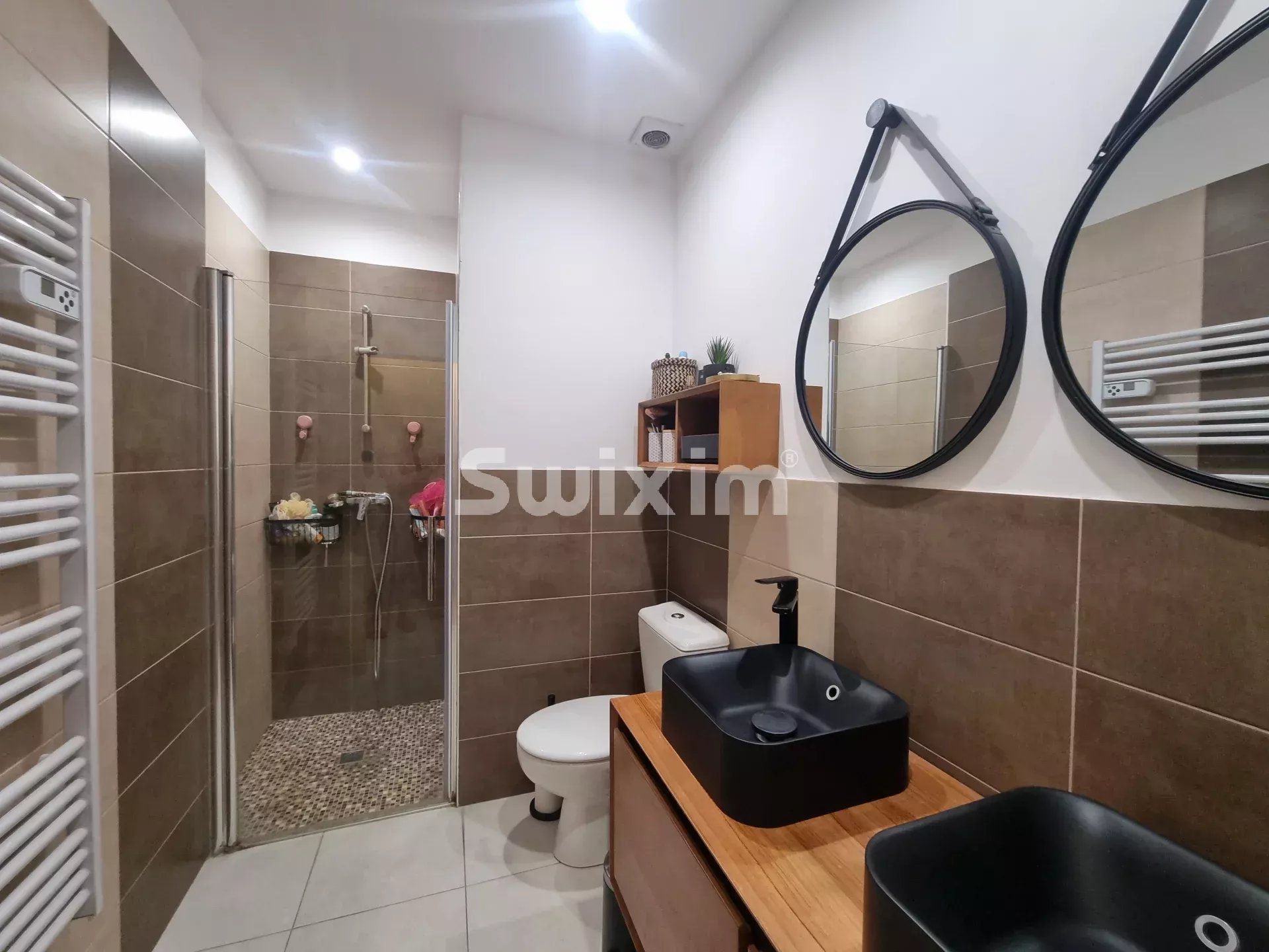 duplex 5 Rooms for sale on Les Arcs (83460)